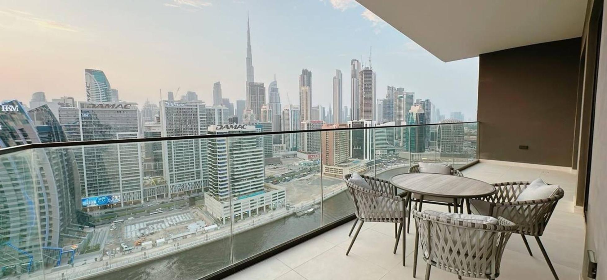 Apartment Premium 2br Burj Khalifa View Pool Access Dubai